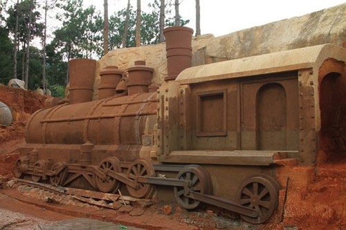 Clay sculptures - a new attraction in Da Lat - ảnh 4
